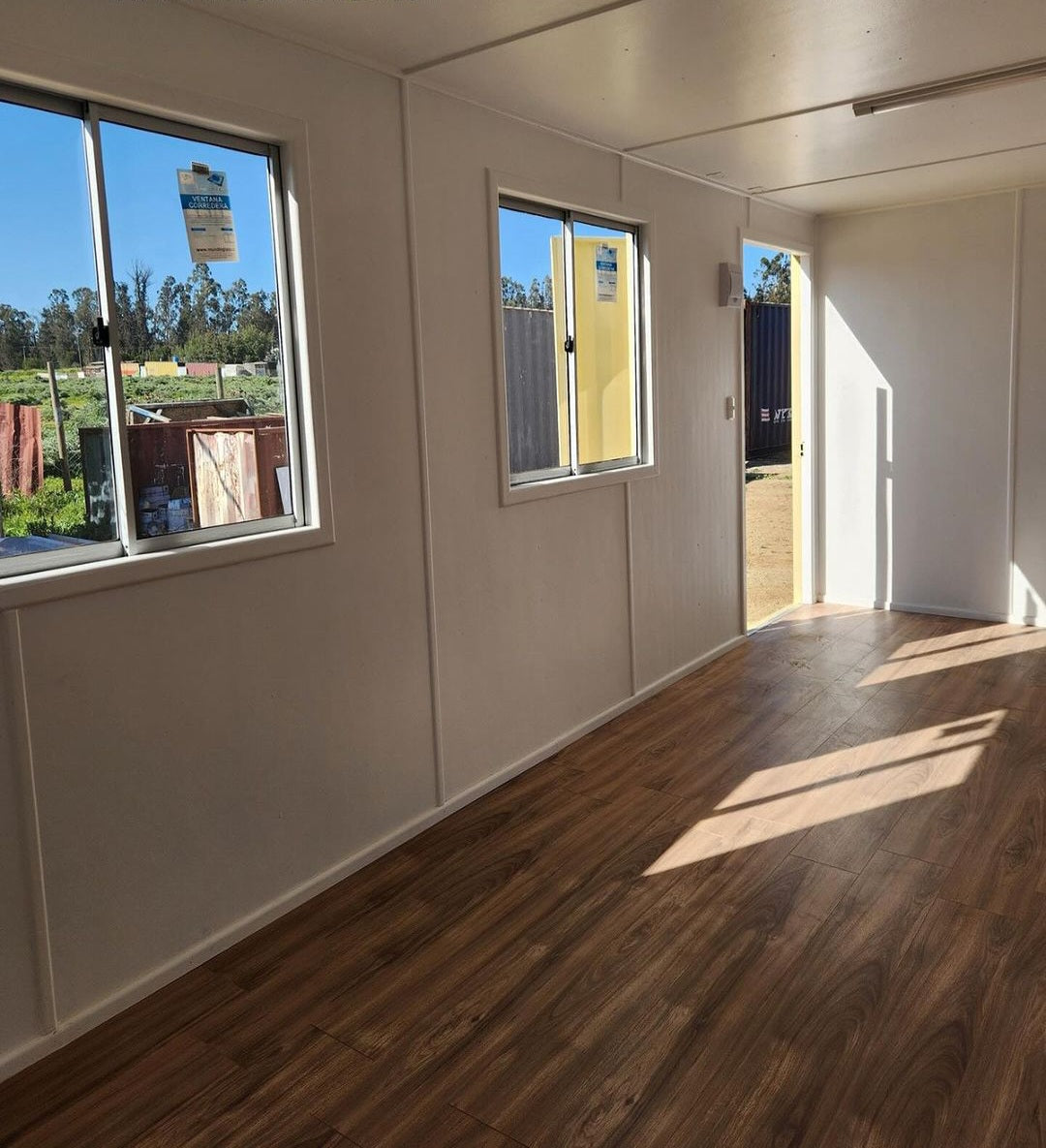 Contenedor Oficina 24m²